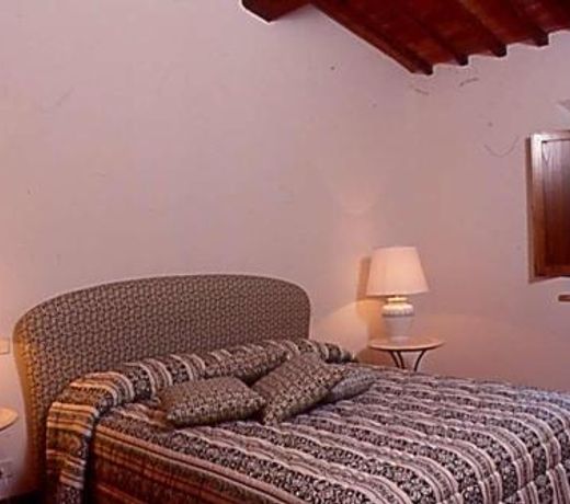 Siena Apartment Sleeps 6 Pool WiFi