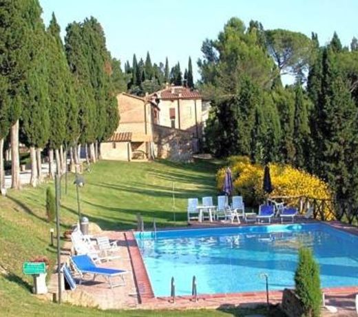 Siena Apartment Sleeps 6 Pool WiFi