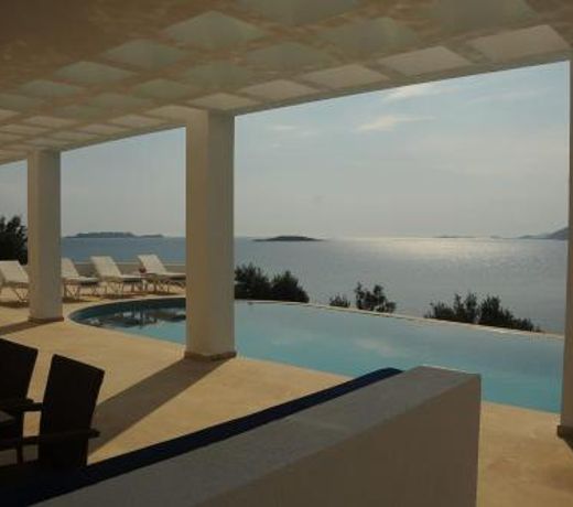 VILLA OZ
