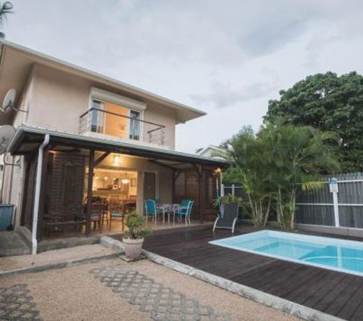 Villa Bayswater