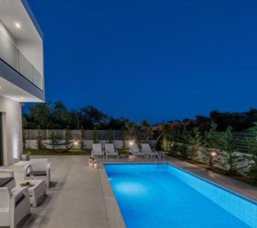 Elia Luxury Villa