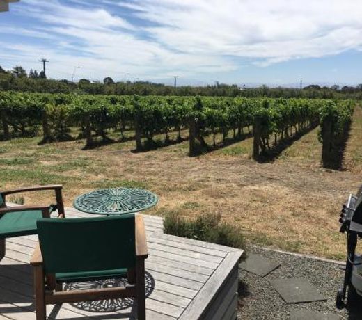 Tuki Vineyard Cottage