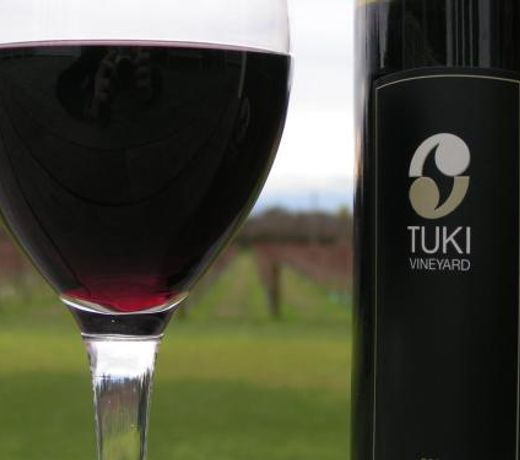 Tuki Vineyard Cottage