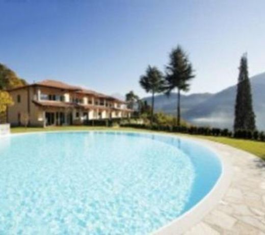 TREMEZZO RESIDENCE 5