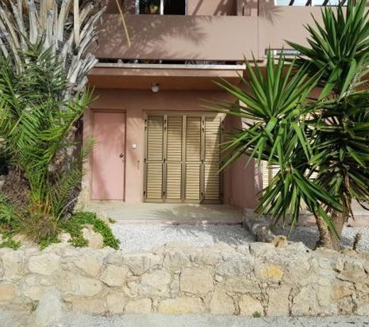 Ariadne apt 103 -300m from Lighthouse beach