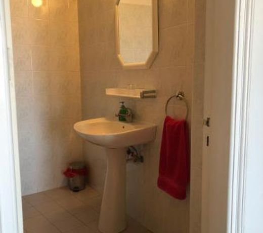 Spacious 2 bedroom apartment with large balcony