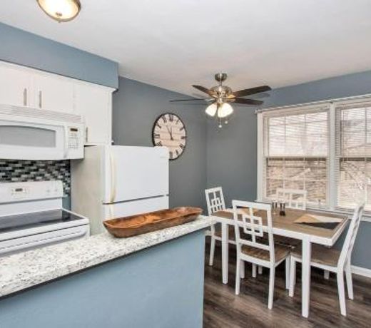 Bay Breeze Seashell Suite (1 bed/1 bath condo with cabanas, fire pits, and pier)