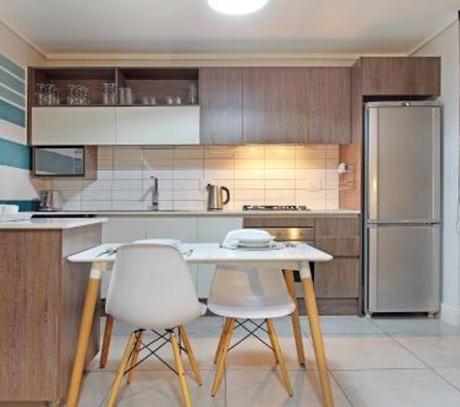 Waters Edge Aparthotel by HostAgents