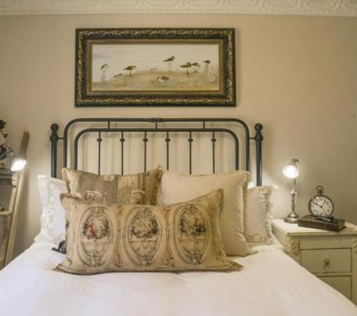 dk villas 4 Riverview, Hout Bay