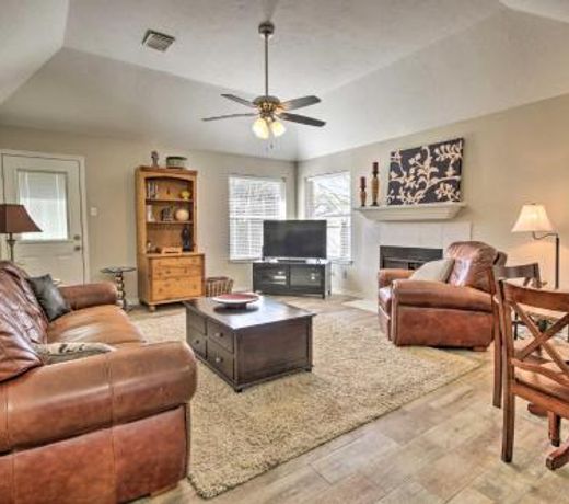 Peaceful La Porte Abode 5 Miles from Sylvan Beach!
