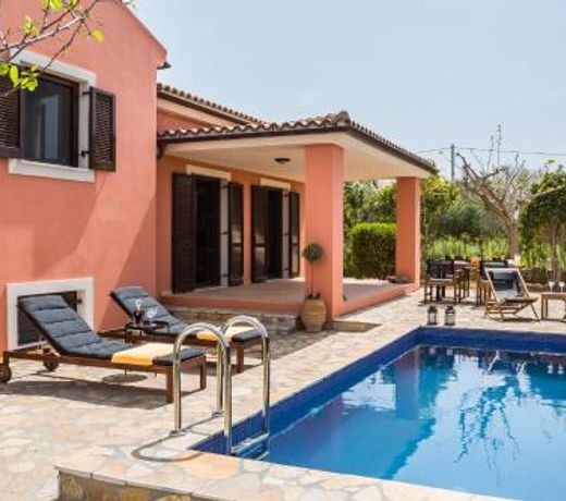 Aniso Villa