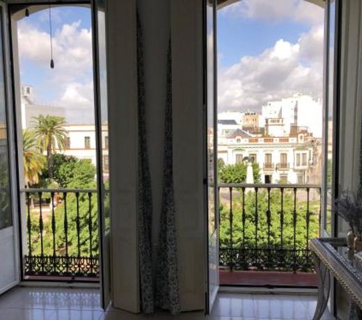 Casa Pepa- Vistas a historica y centrica plaza