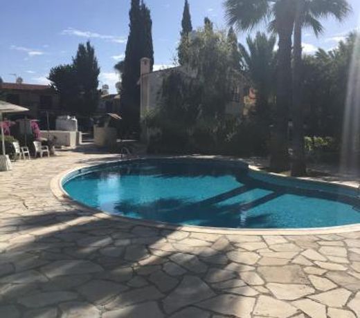 106 Danae Gardens