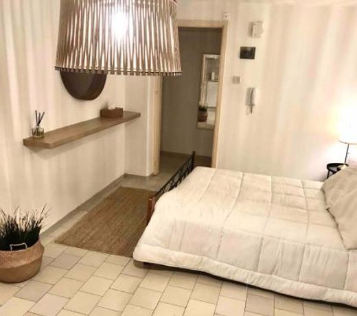 Arsinoes - Studio Nicosia