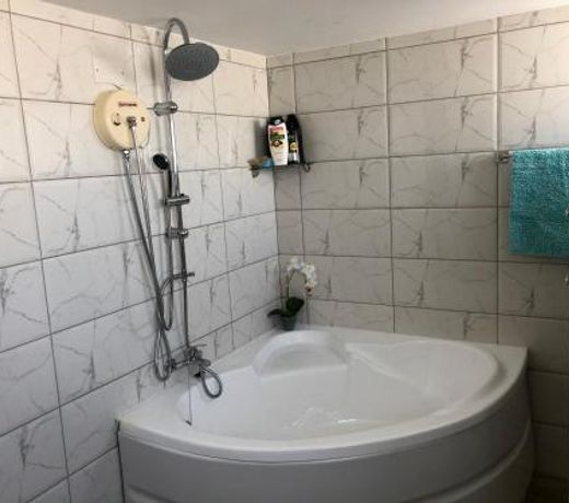 Aristocratic Three Bedroom Apartment