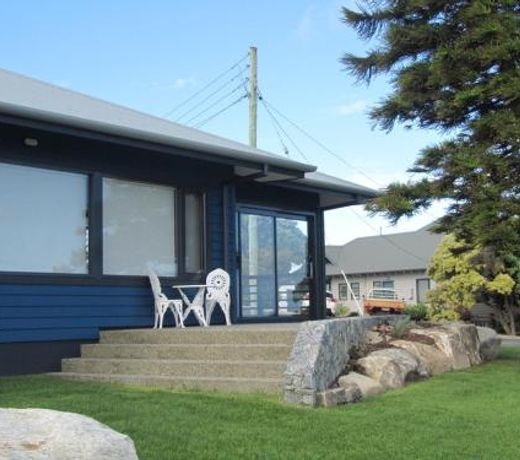 Storm Bay Cottage