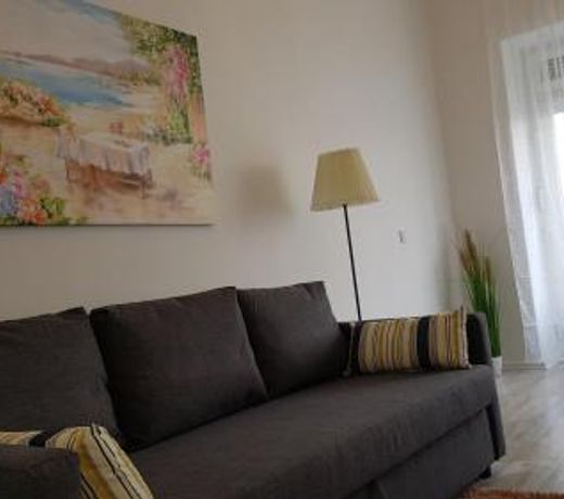 City Apartment, good location, 5 guests