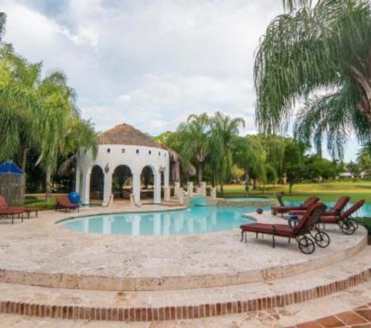 Moroccan-Style Paradise with Pool & Maid at Casa de Campo