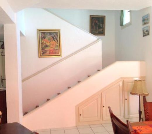 Villa de 4 chambres avec piscine privee jardin clos et wifi a La Gaude