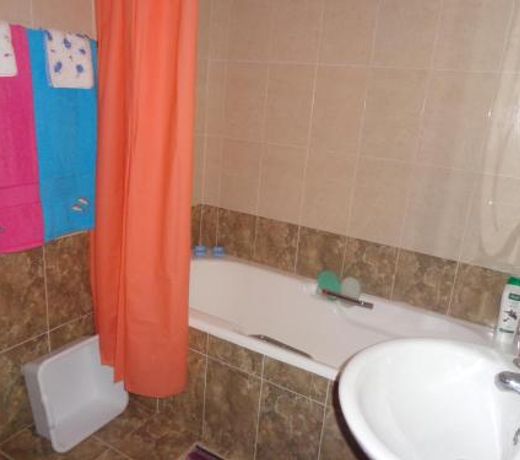 2-bedroom apartment with swimming pool in Larnaca