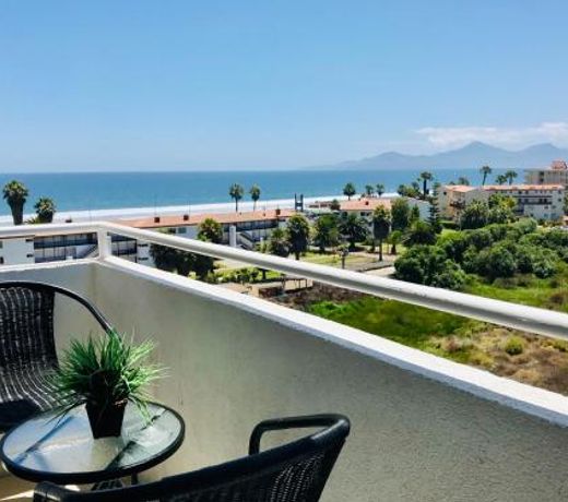 Nicoland Playa y piscina La Serena