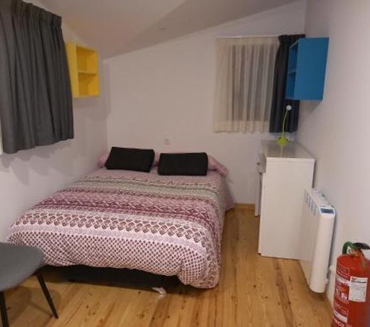 Casa en entorno natural , registro HUT6-00-7741
