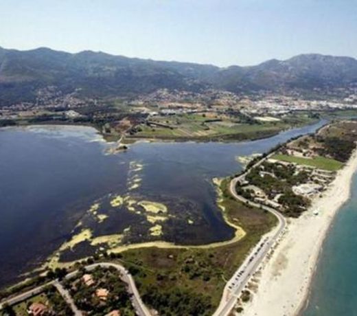 HOME SWEET HOME 2 pieces 42 m2 Chambre, salon, cuisine, grande terrasse, parking proche centre ville