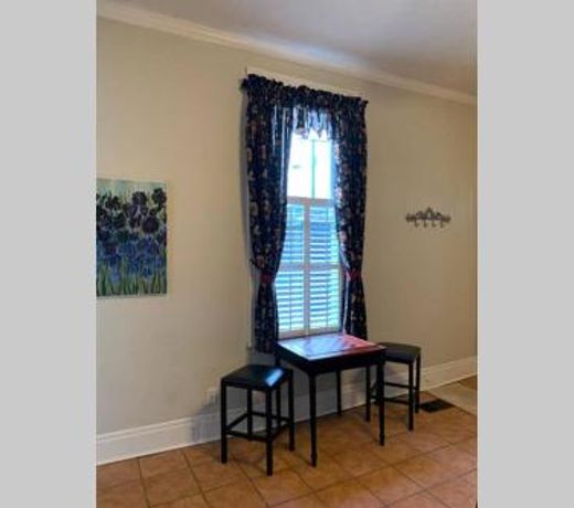 Upscale Open Concept Apt. Haynieâs Corner Downtown