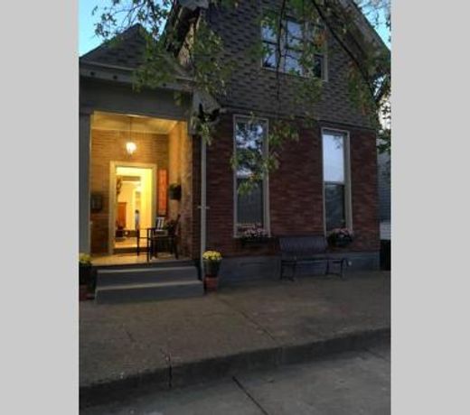 Upscale Open Concept Apt. Haynieâs Corner Downtown