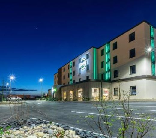 B&B HOTEL Troyes Magasins d'usine