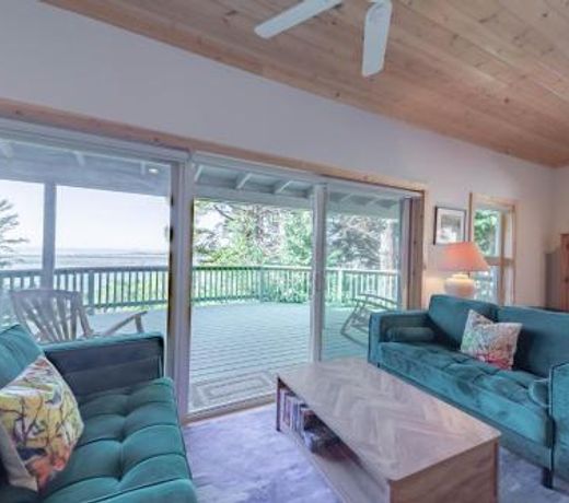 The River View House