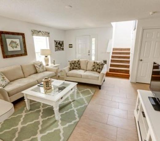 Beautiful Pool Area Gated Community! Home