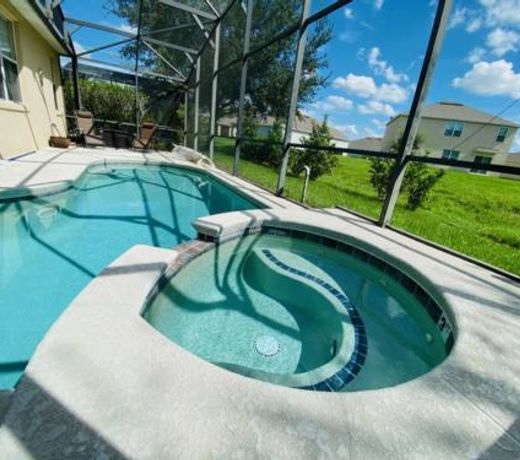 Fransicso's Calabay Parc at Tower Lakes Vacation Home