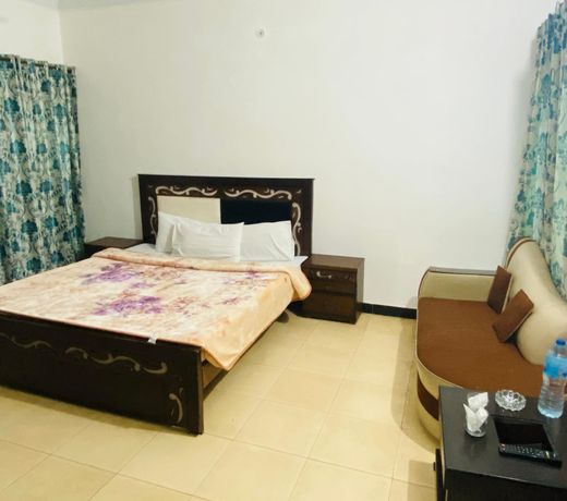 Lux Lounge Guest House