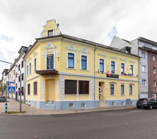 Classy Apartment in Oberhausen with Garden near Museum