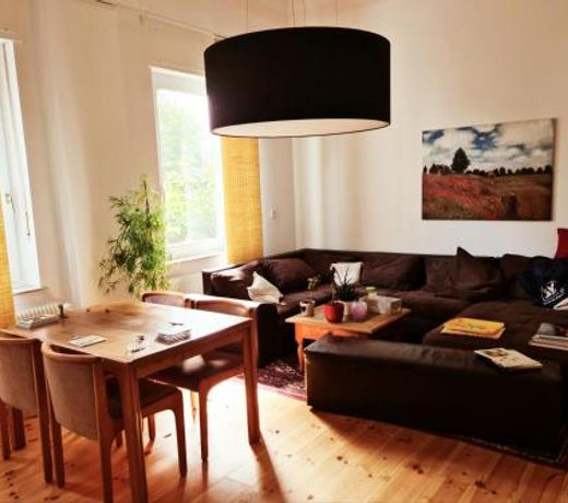 FeWo Nana -Eigener Eingang&Parkplatz, Netflix ,80m2sanierter Altbau