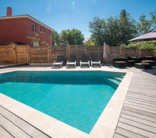 Villa provencale avec piscine entre Nice et Antibes