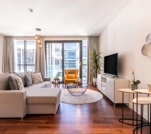 GuestReady - City Walk Gold