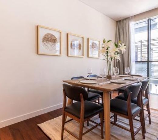 GuestReady - City Walk Gold