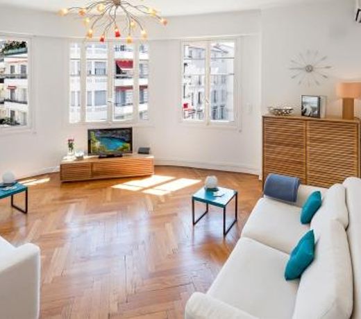 Sunlight Properties - Adeila - Minutes from the beach