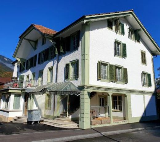 Interlaken Town House Sleeps 12 guests Central