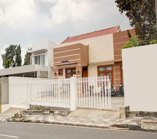 OYO 90175 Tl Guest House