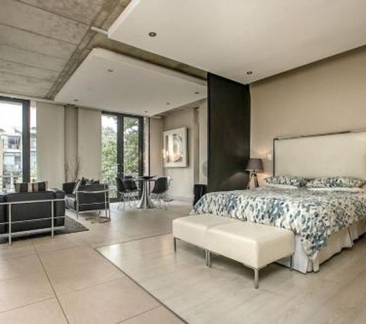 Melrose Arch Luxury Apartment