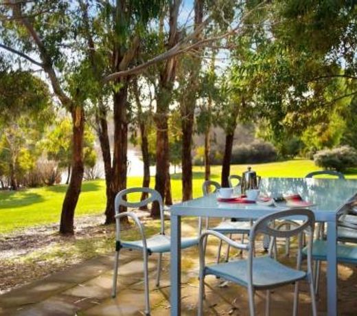 Lake Daylesford Lodge 7