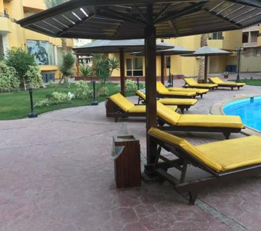 Pool View Apartment At British Resort Unit 221
