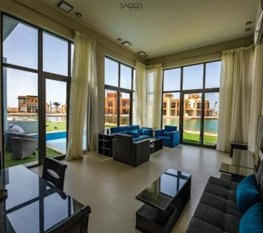 Tawila Island Tip Spacious 5 bedroom Villa in Gouna