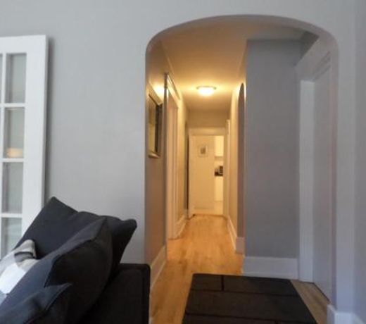 Beautiful, Clean, Quiet 2 BR-In Downtown Ottawa. Parking, WIFI and Netflix Included