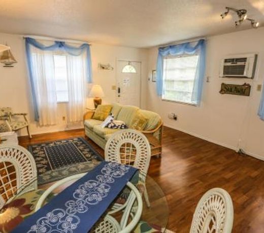5583 Estero Blvd Iguana Mama's Beach House