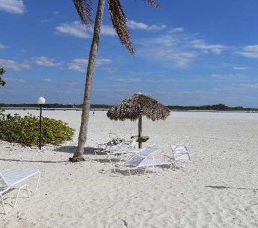 Castle Beach 402