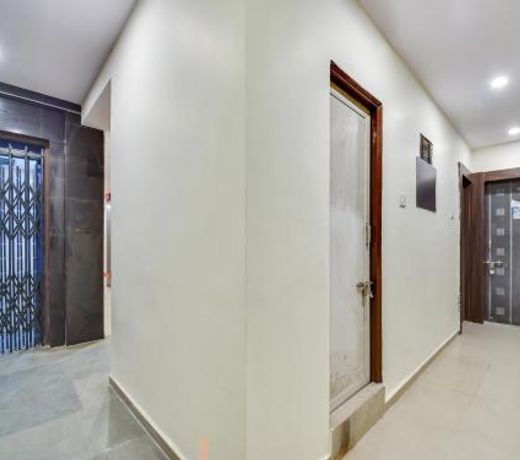 Capital O NAG516 Hotel Lake View
